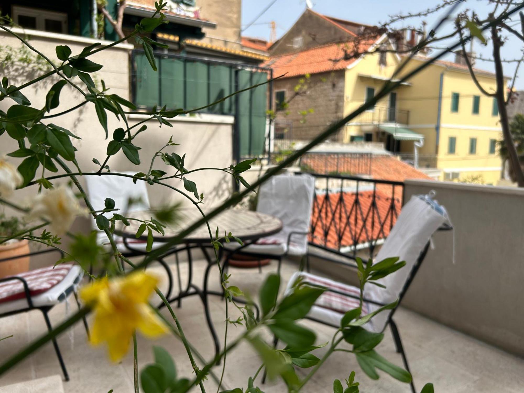 Guesthouse Fjaka Сплит Экстерьер фото